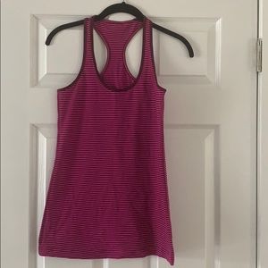 Lululemon shirt size 8